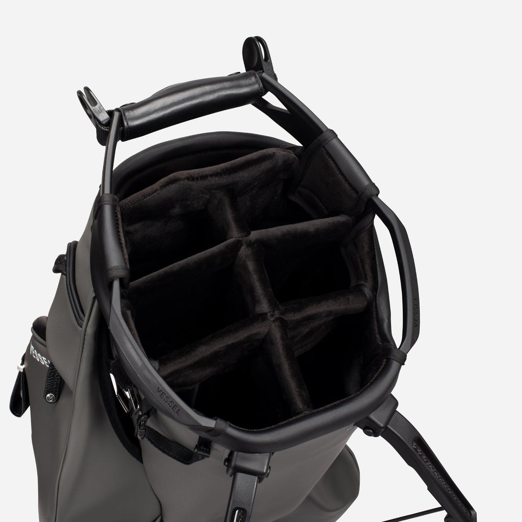 Player V Pro Stand in Pebbled Grey