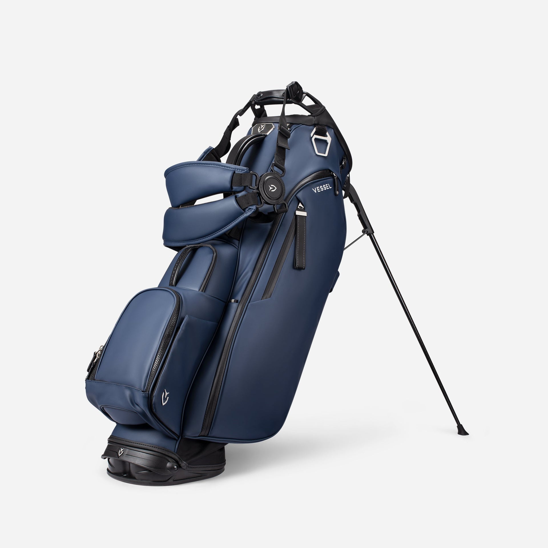 Player V Stand in Pebbled Navy