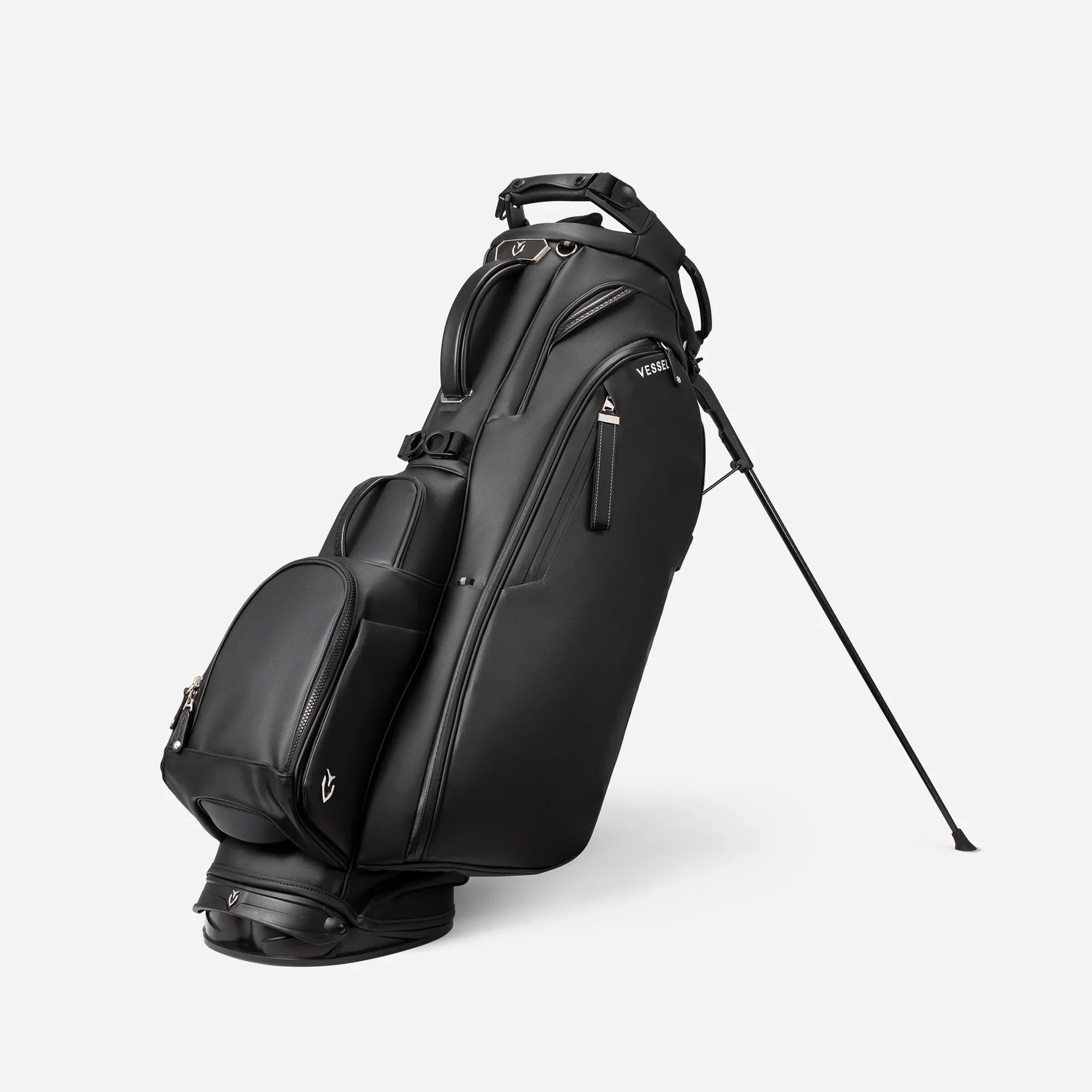 Player V Pro Stand in Pebbled Black