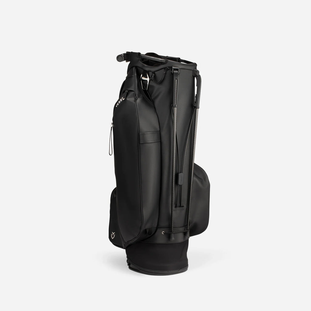 Player V Pro Stand in Pebbled Black